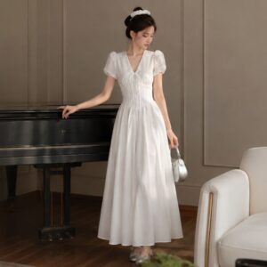 Váy cổ V dáng dài tay phồng – phong cách tiểu thư Hàn Quốc thanh lịch - Hình ảnh 2