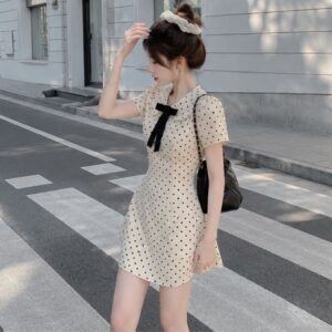 Váy ngắn tay cổ sen đính nơ chấm bi – dáng xòe tiểu thư siêu xinh - Hình ảnh 4