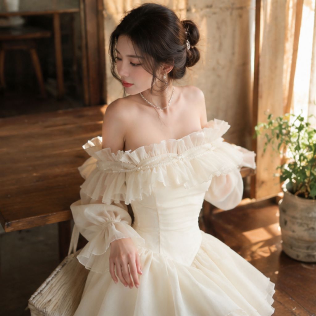 Váy trễ vai tay dài xòe đính ngọc – thiết kế sang chảnh cho nàng thơ - Ảnh 4