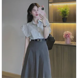 Set váy áo sơ mi tay hến kẻ sọc phối chân váy dập ly – tặng kèm đai xinh xắn - Hình ảnh 4