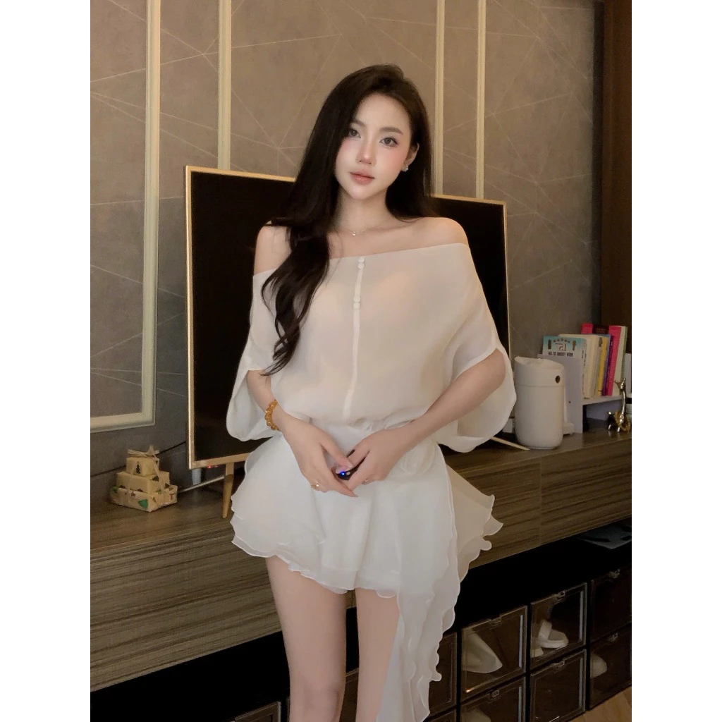 Váy trễ vai hở lưng cúc bọc đính hoa – đầm tơ 2 lớp tiểu thư siêu xinh - Ảnh 3