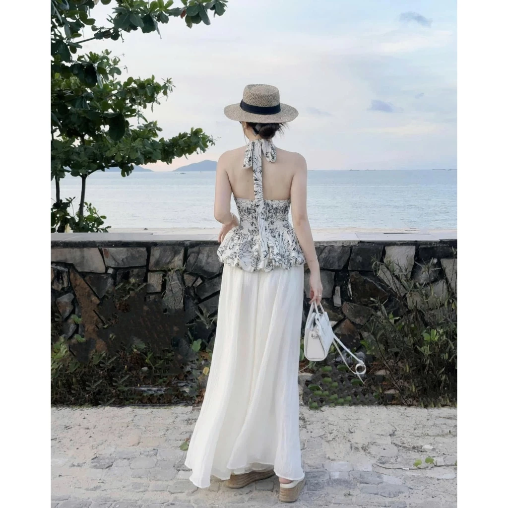 Set áo yếm hở lưng phối quần suông 2 lớp – outfit đi biển siêu xinh - Ảnh 4