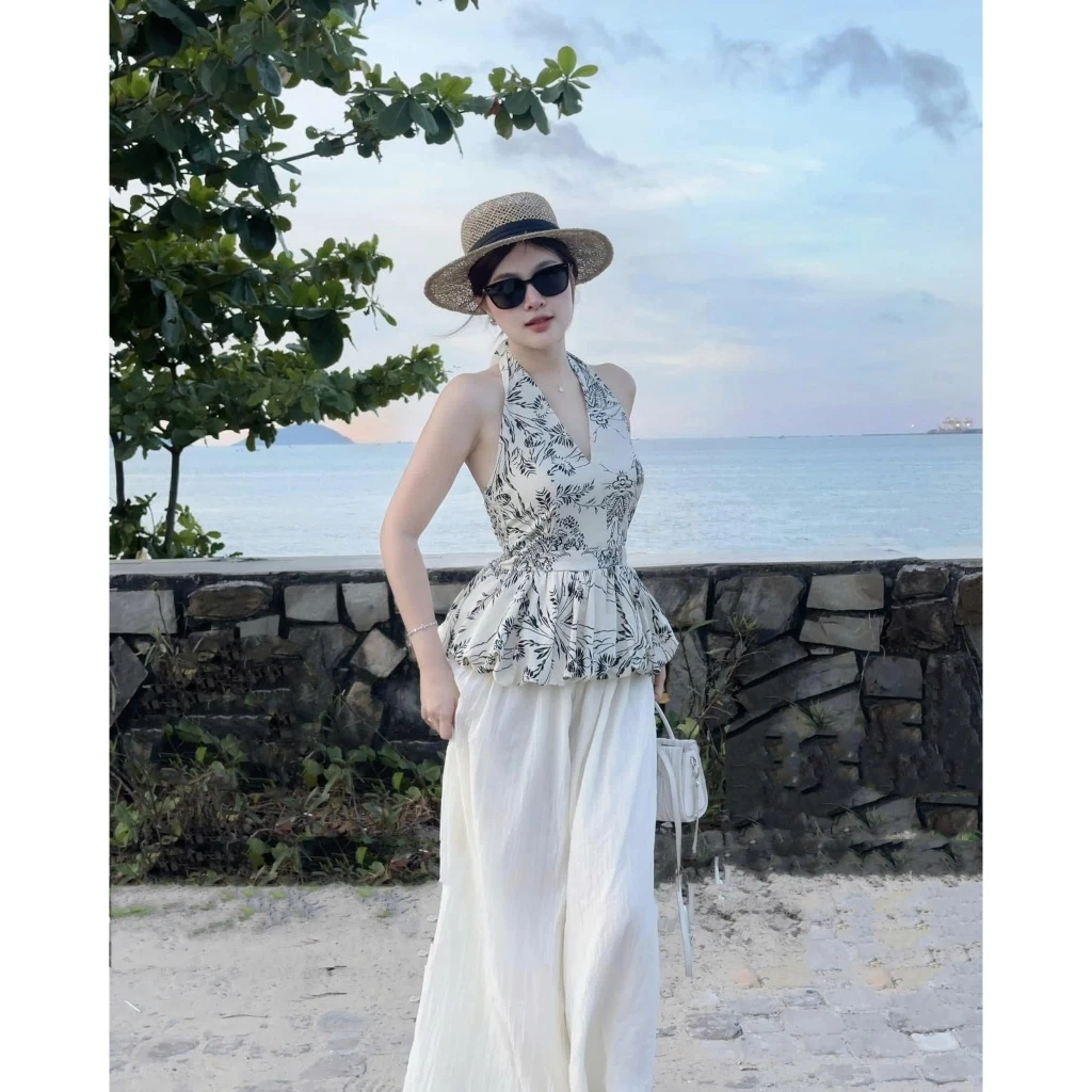 Set áo yếm hở lưng phối quần suông 2 lớp – outfit đi biển siêu xinh - Ảnh 6