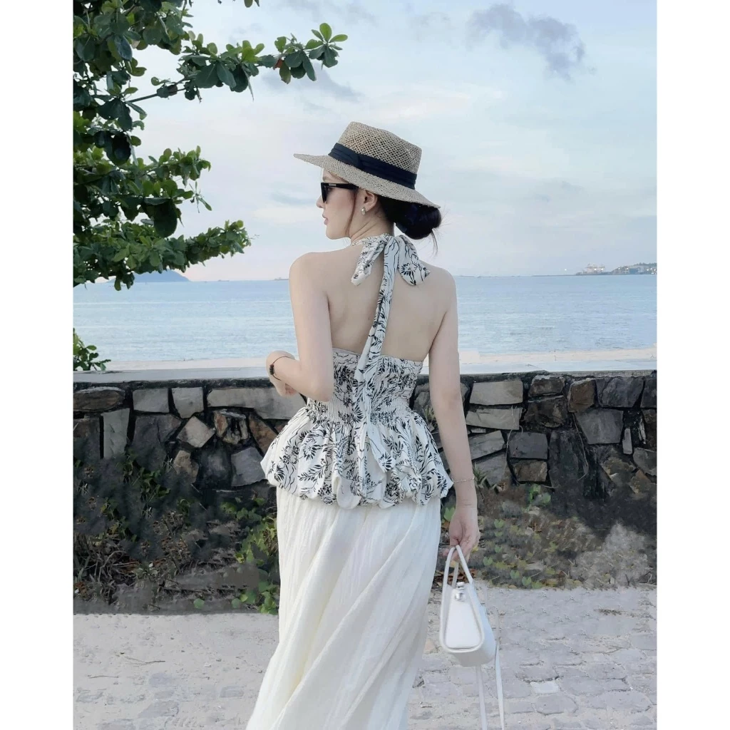 Set áo yếm hở lưng phối quần suông 2 lớp – outfit đi biển siêu xinh - Ảnh 7