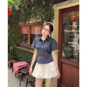 Áo sơ mi kẻ tay phồng dáng ngắn – chất thô linen trẻ trung, nữ tính - Hình ảnh 8
