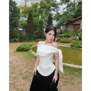 Áo lệch vai buộc nơ mặc 2 kiểu phong cách tiểu thư nữ tính
