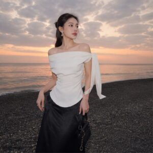 Áo lệch vai buộc nơ mặc 2 kiểu phong cách tiểu thư nữ tính - Hình ảnh 4