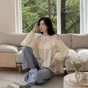 Áo sơ mi phối ren dáng babydoll tay bồng phong cách tiểu thư nữ tính - Hình ảnh 2