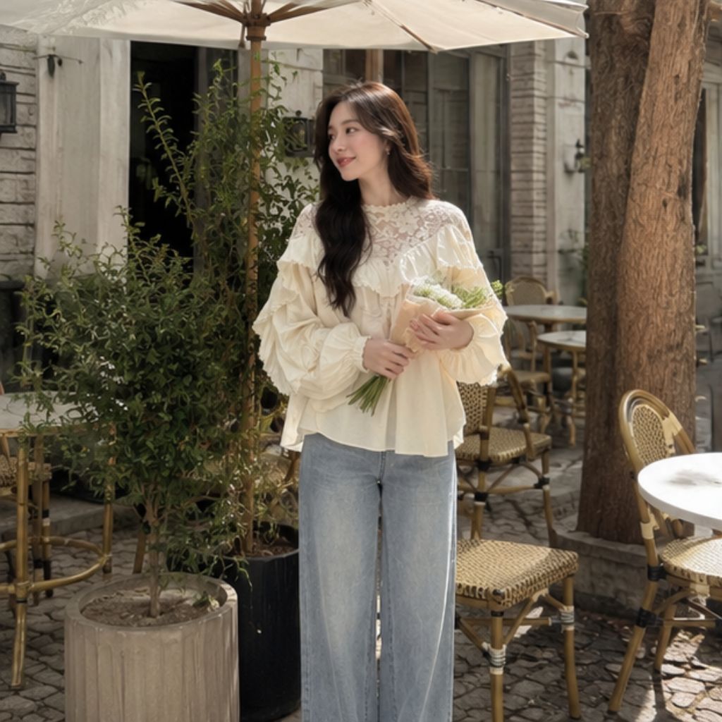 Áo sơ mi phối ren dáng babydoll tay bồng phong cách tiểu thư nữ tính