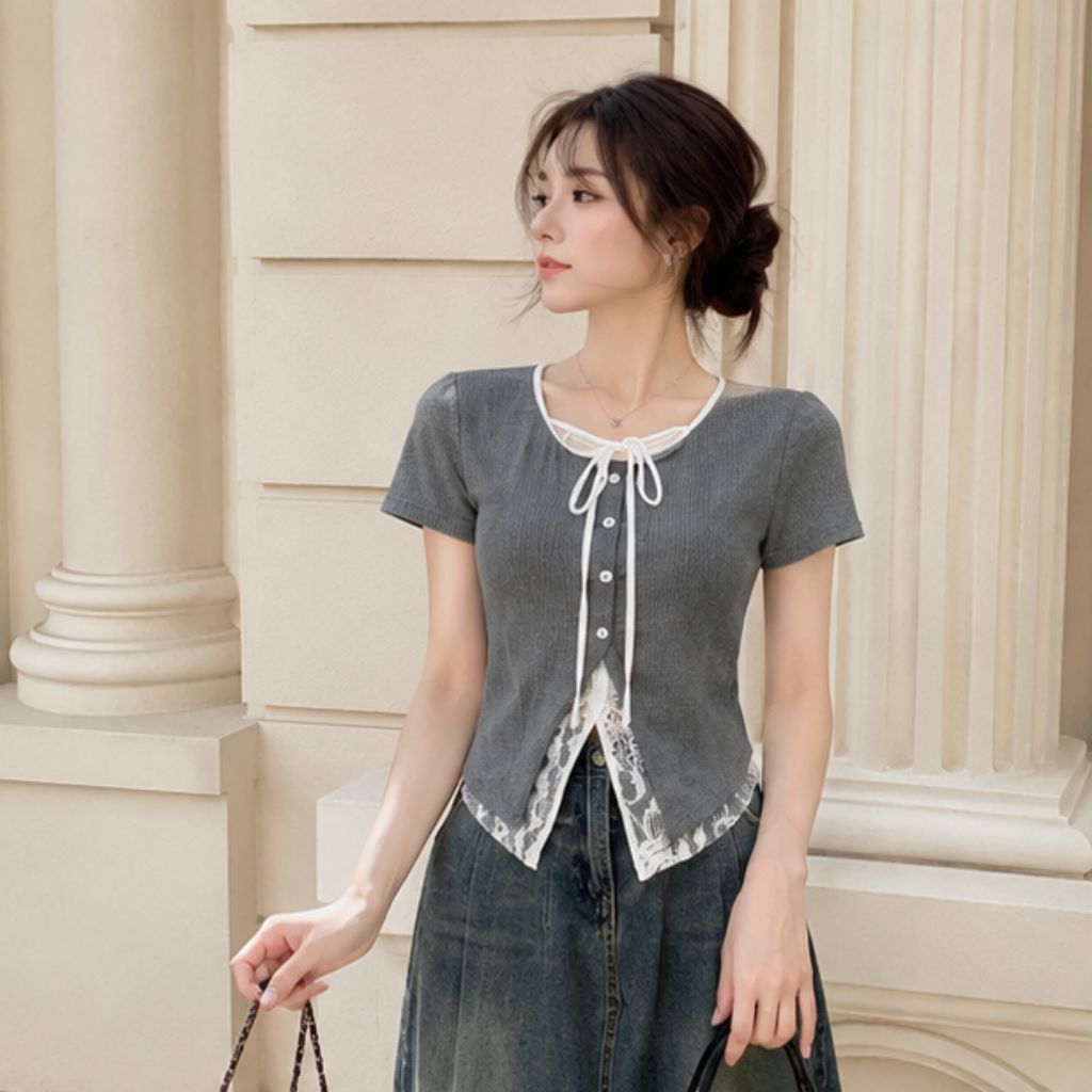Áo thun cúc dọc phối ren nơ cổ nữ tính thanh lịch dễ phối đồ