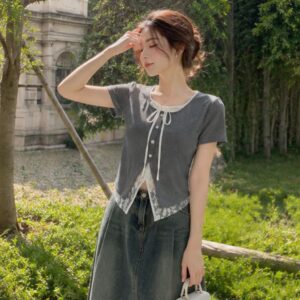 Áo thun cúc dọc phối ren nơ cổ nữ tính thanh lịch dễ phối đồ - Hình ảnh 4