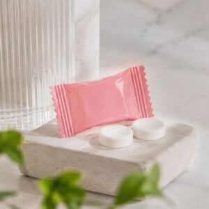Gói 100 khăn mặt nén dạng viên kẹo dùng một lần tiện lợi khi du lịch
