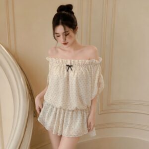 Set áo trễ vai chấm bi tay rúm 2 lớp kèm quần đùi siêu xinh - Hình ảnh 4