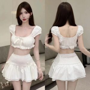 Set váy đi biển áo croptop trễ vai đính nơ kèm chân váy xòe tầng siêu xinh