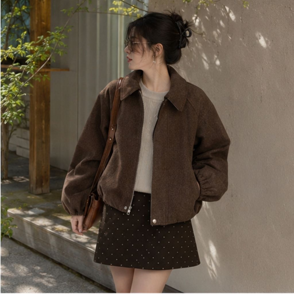 Áo khoác dạ bố BOMIE Jacket nâu cổ trụ dáng bomber tay chuông - Ảnh 4