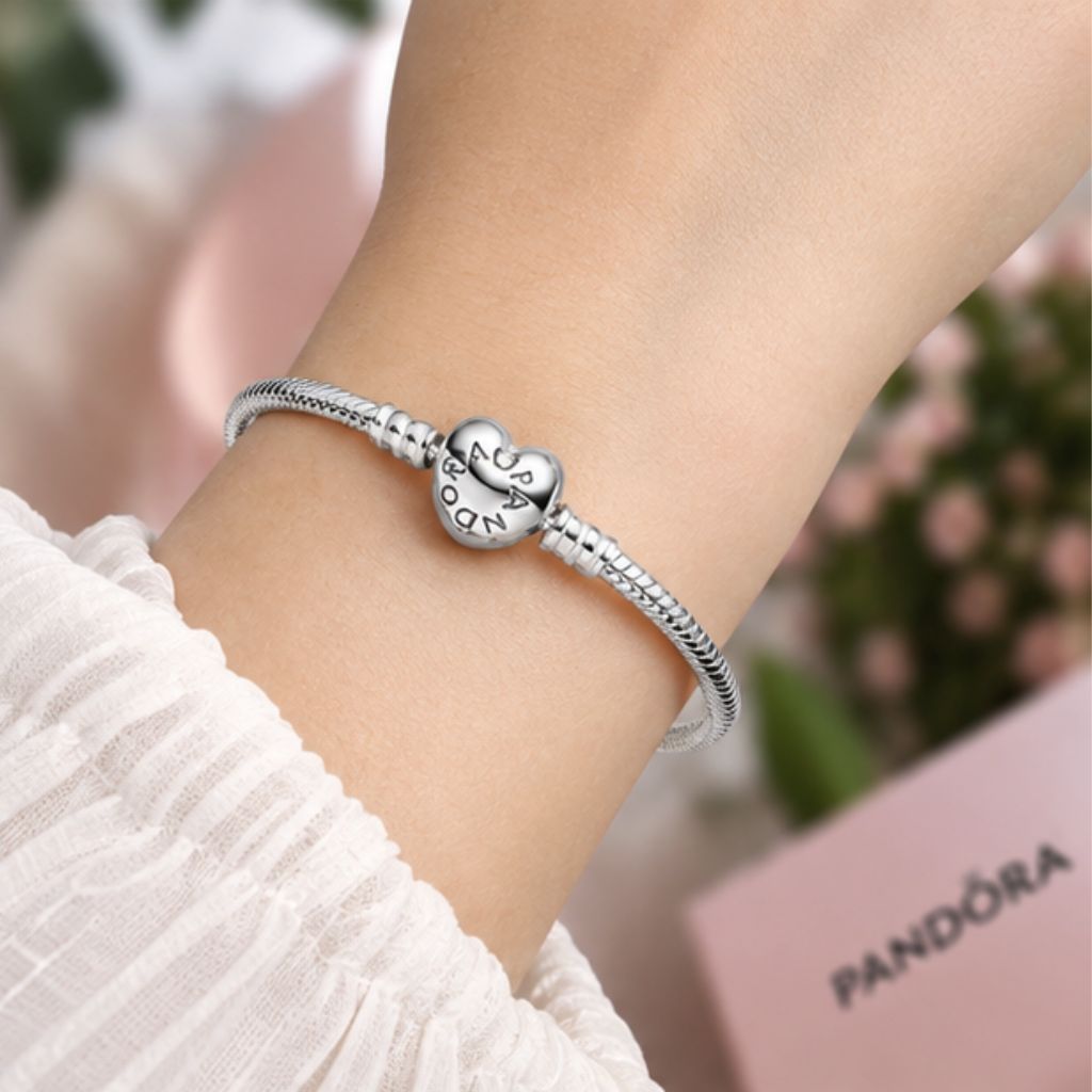 Vòng tay bạc Pandora Moments 590719 dây rắn khóa trái tim - Ảnh 3