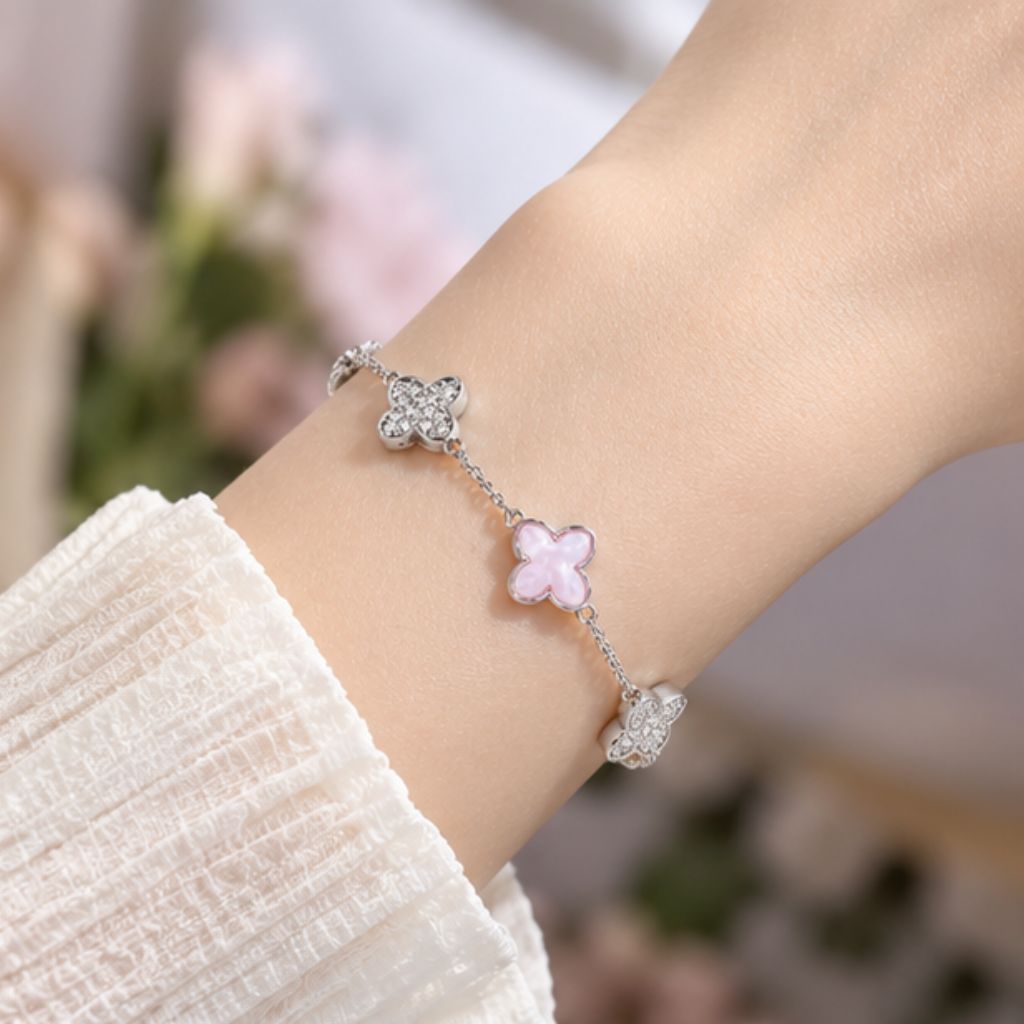 Vòng tay cỏ 4 lá nữ CHERISH charm hồng xà cừ DECOCO - Ảnh 3