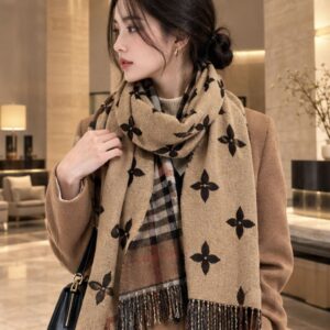 Khăn quàng cổ dạ kẻ nâu nữ đẹp, sang trọng, dễ phối đồ